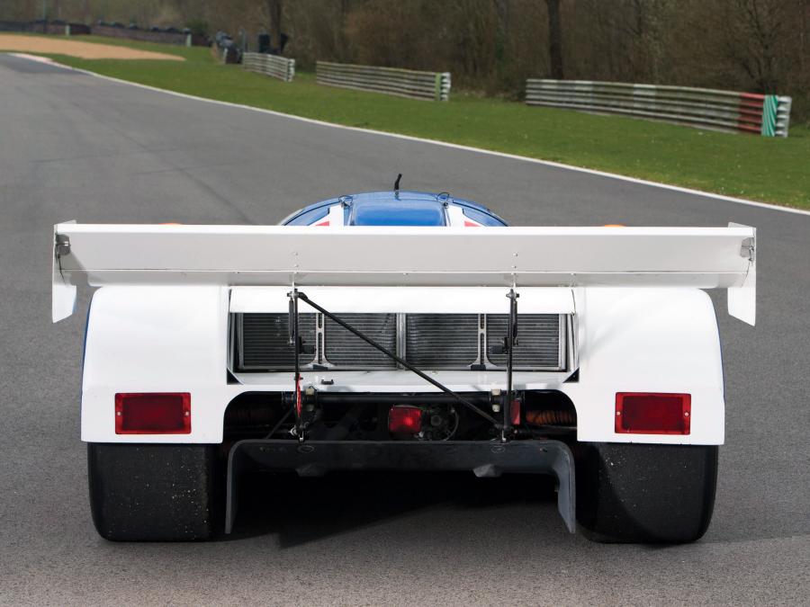  Aston Martin AMR1 1988 года  (фото 42 из 44)